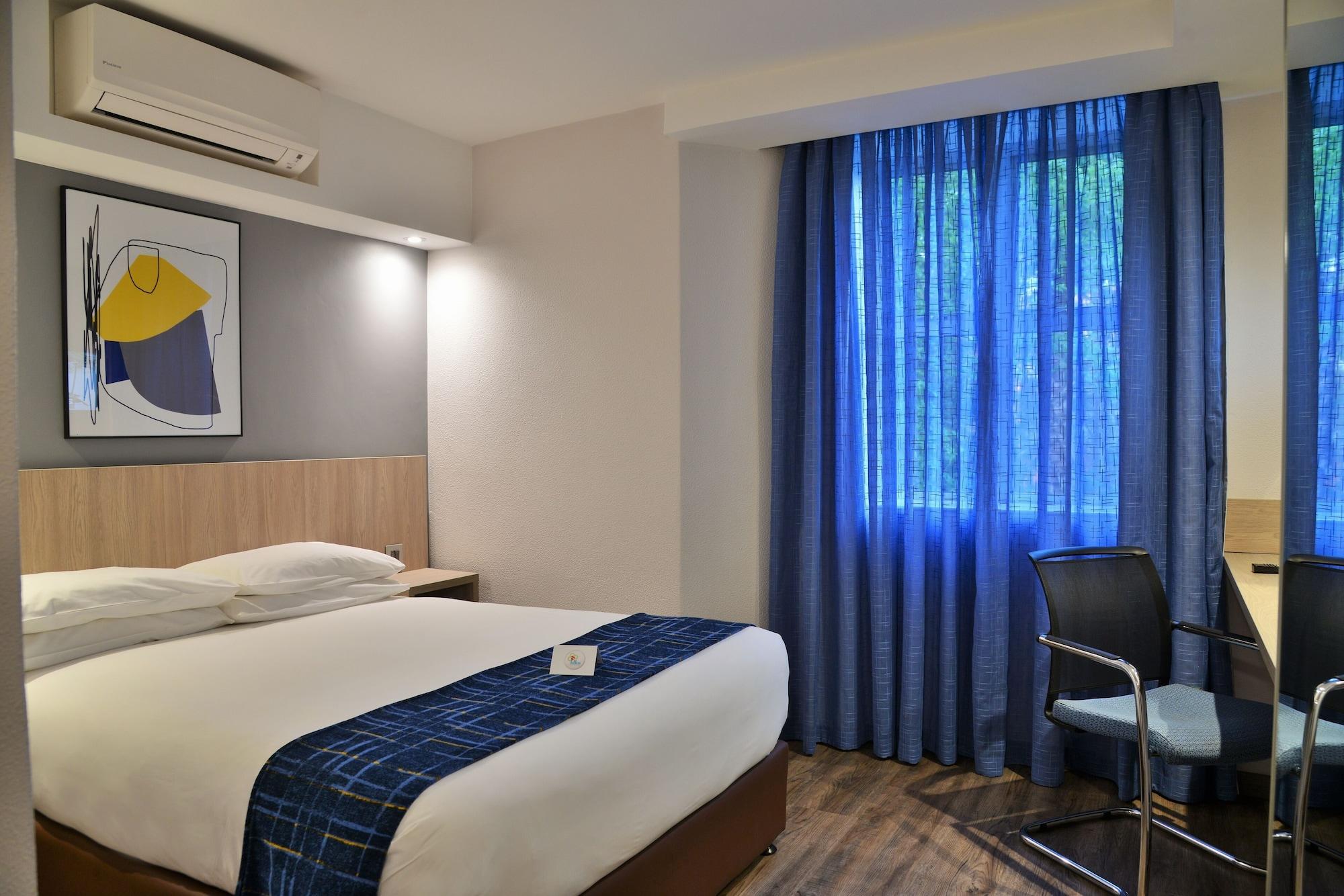 Town Lodge Menlo Park Претория Екстериор снимка