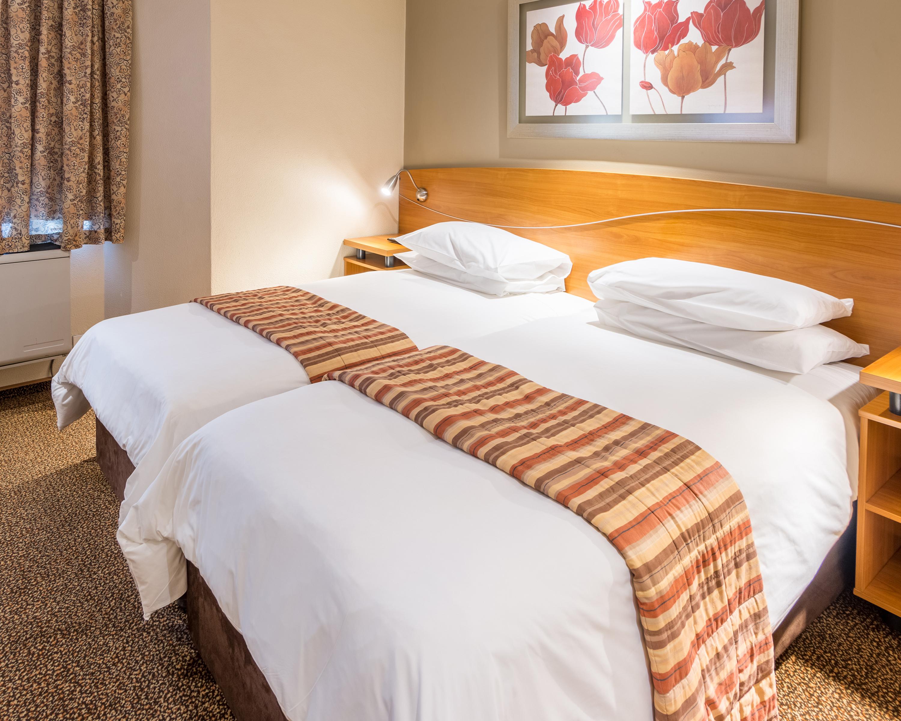 Town Lodge Menlo Park Претория Екстериор снимка