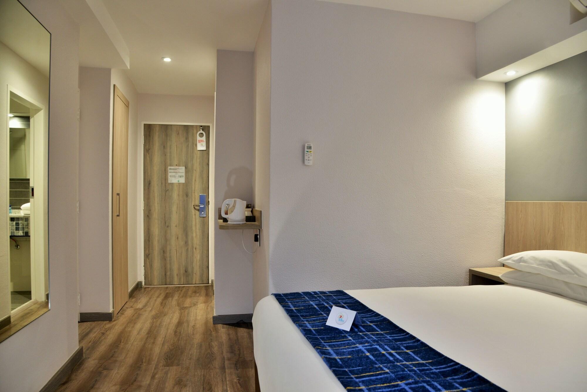 Town Lodge Menlo Park Претория Екстериор снимка