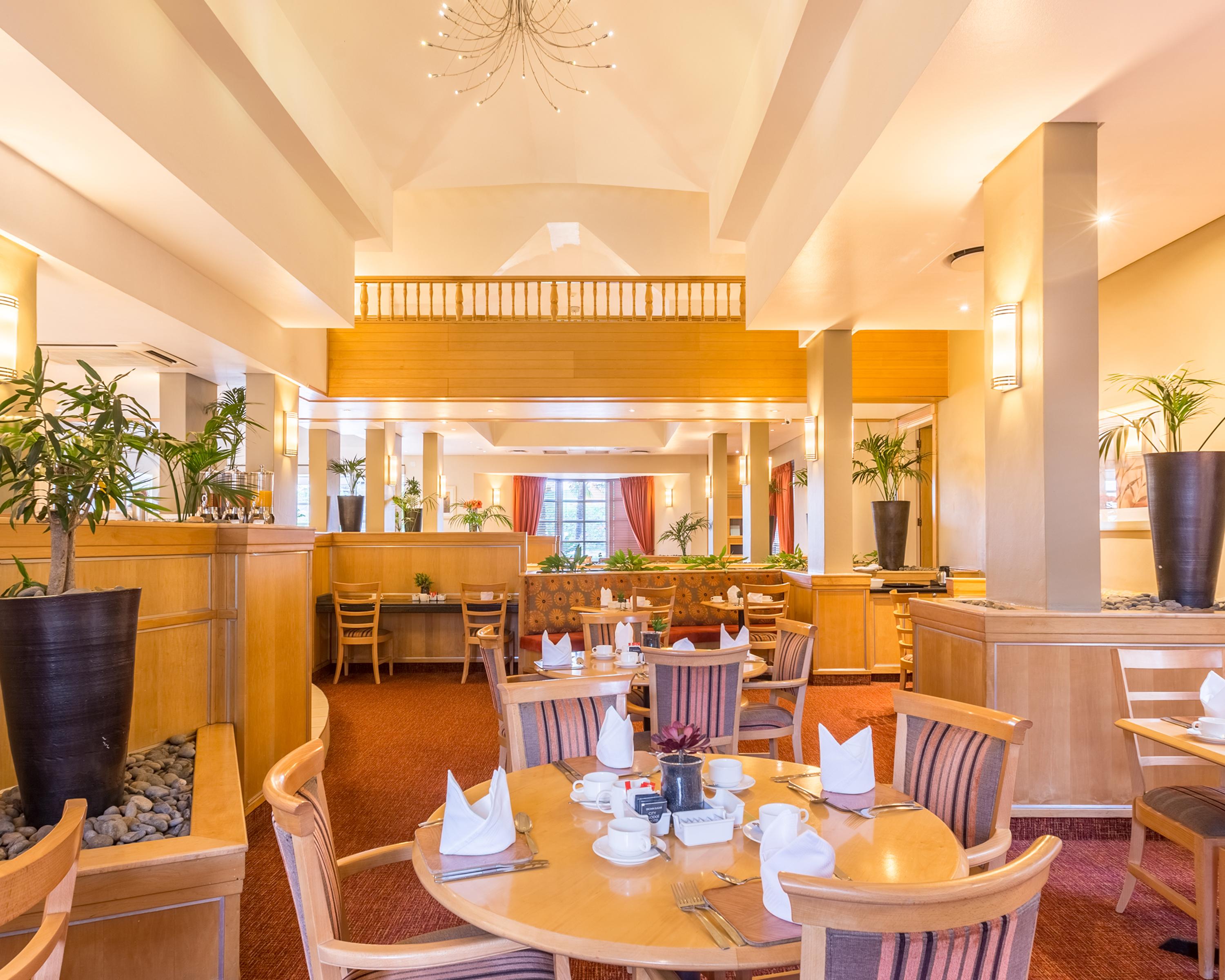 Town Lodge Menlo Park Претория Екстериор снимка