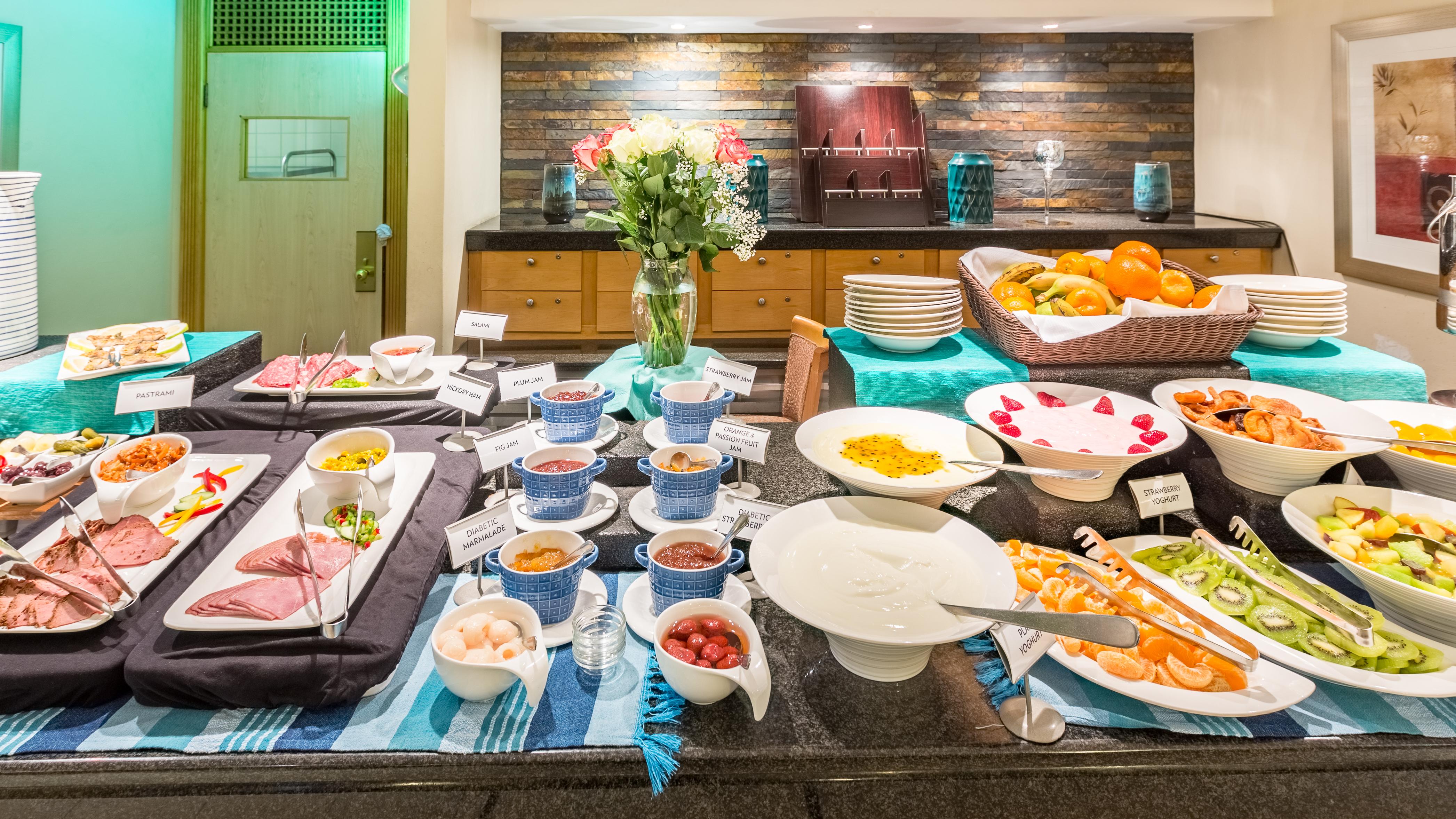 Town Lodge Menlo Park Претория Екстериор снимка