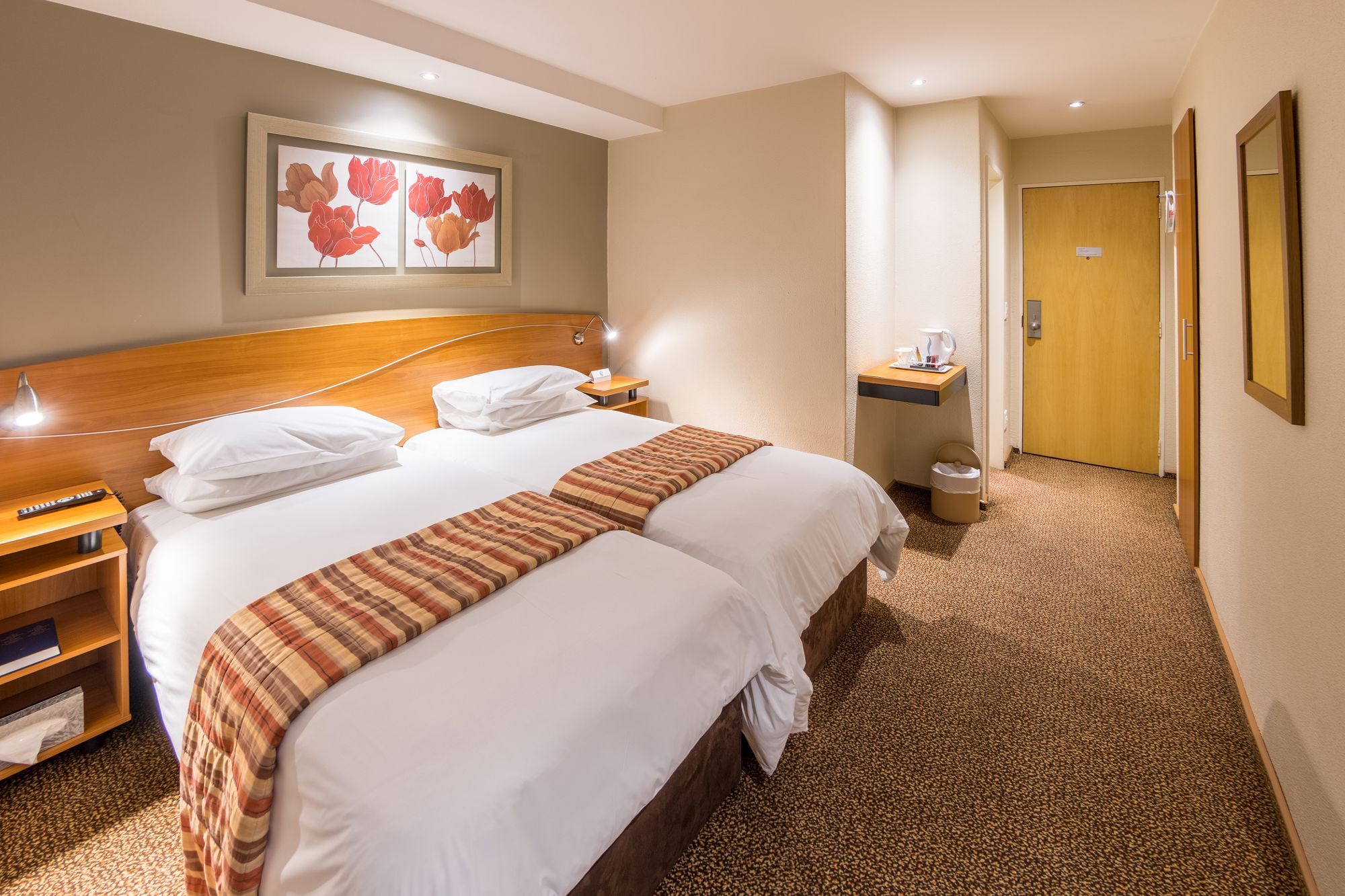 Town Lodge Menlo Park Претория Екстериор снимка